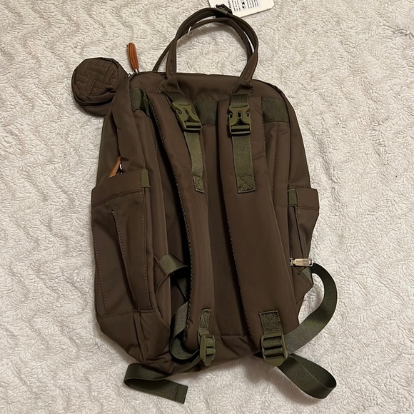 Selling a babbleroo diaper bag - Picture 2 of 3